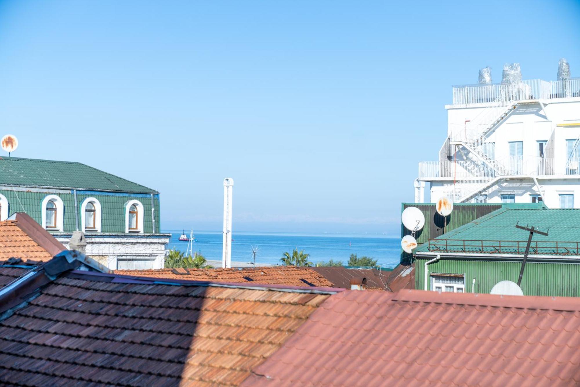 Hotel Mireosi Batumi Exterior foto